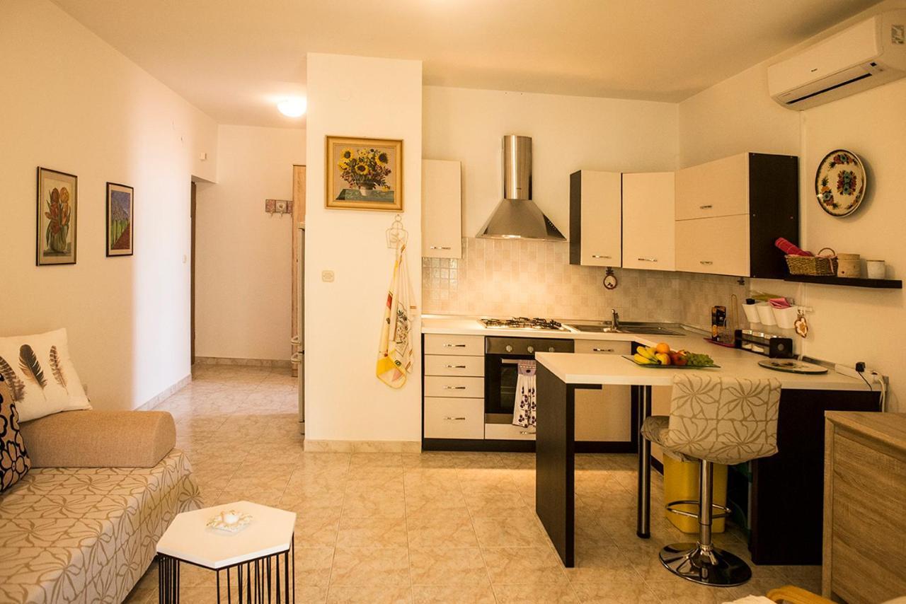 Apartment Lori Fazana Ngoại thất bức ảnh