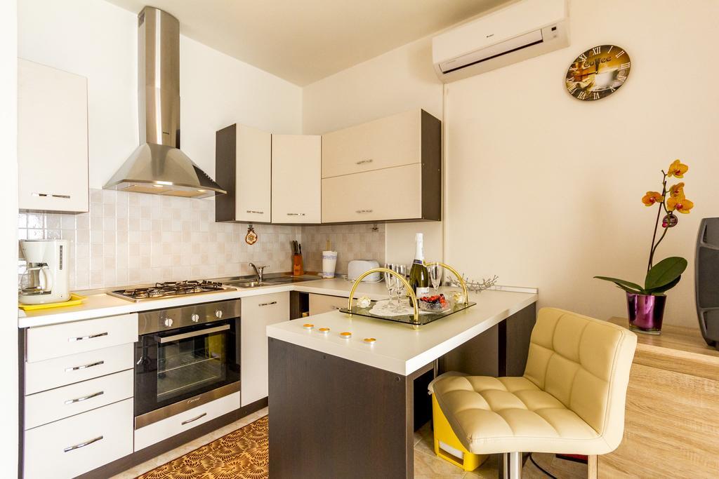 Apartment Lori Fazana Ngoại thất bức ảnh