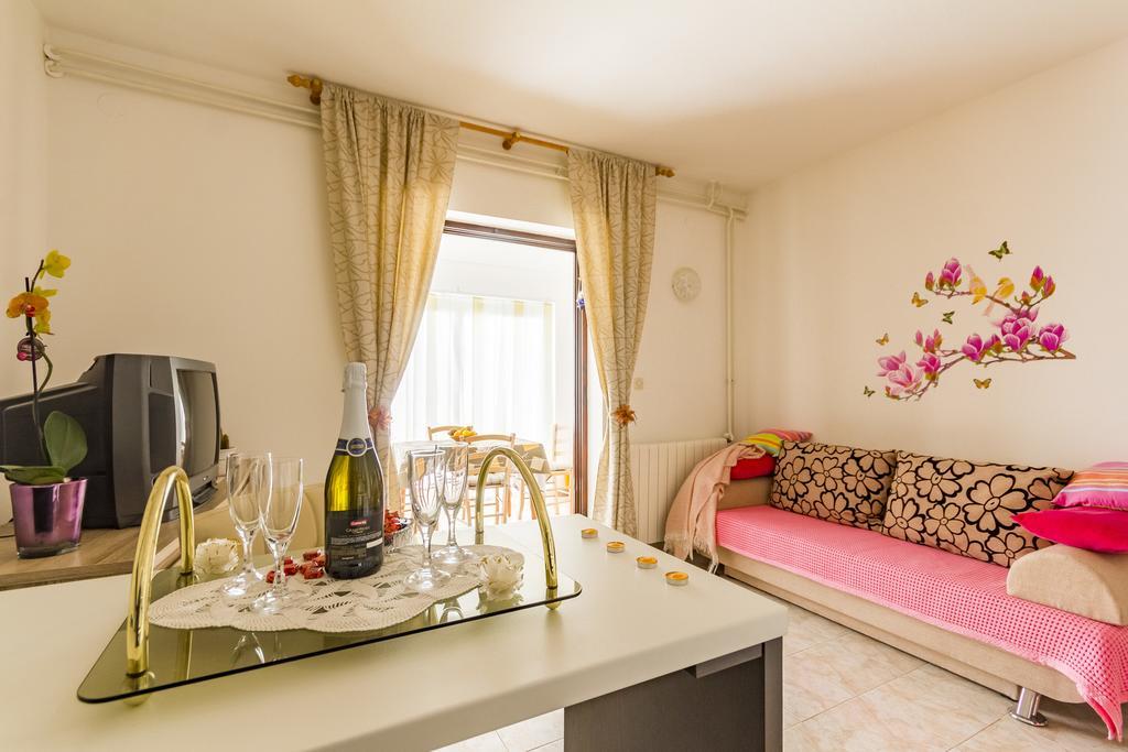 Apartment Lori Fazana Ngoại thất bức ảnh