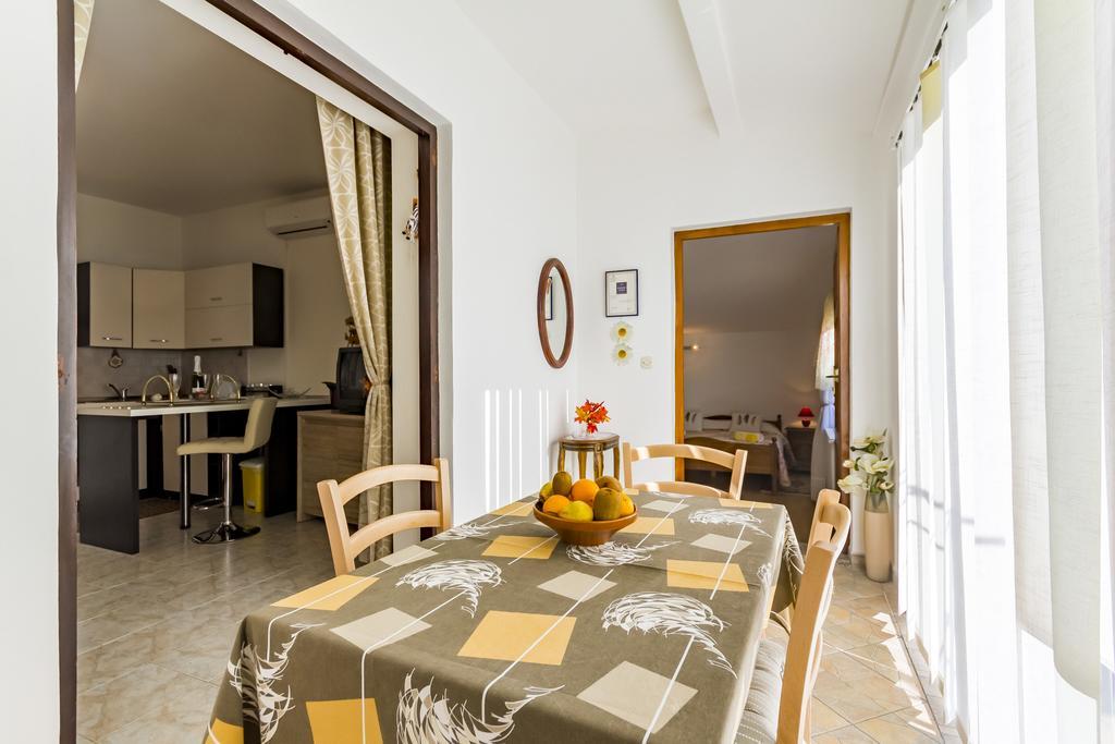 Apartment Lori Fazana Ngoại thất bức ảnh