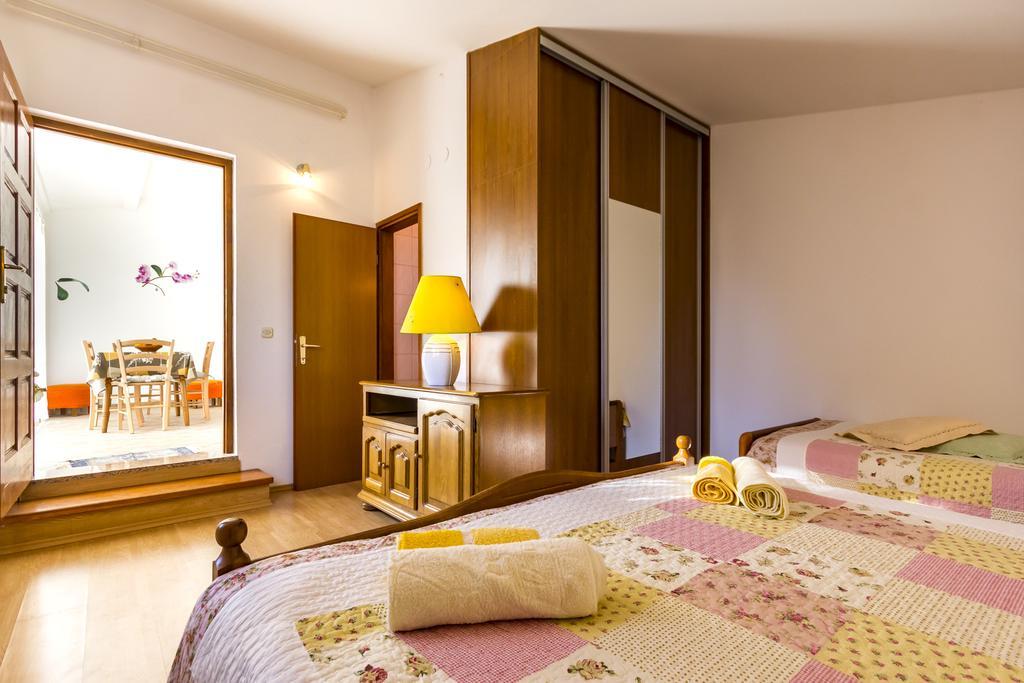 Apartment Lori Fazana Ngoại thất bức ảnh